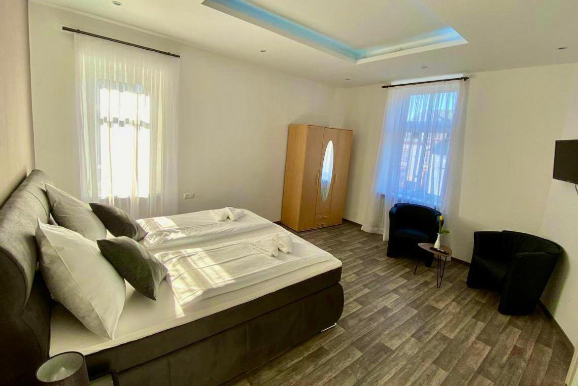 טריטנהיים Hotel Krone Riesling מראה חיצוני תמונה