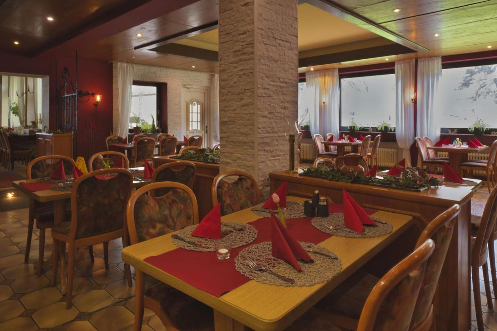 טריטנהיים Hotel Krone Riesling מראה חיצוני תמונה